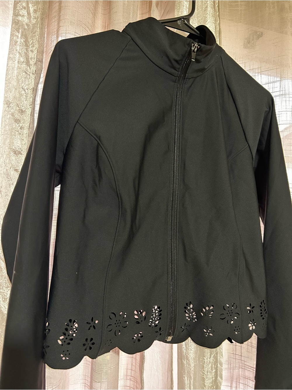 Black Women's Scalloped Hem Zip-Front Jacket